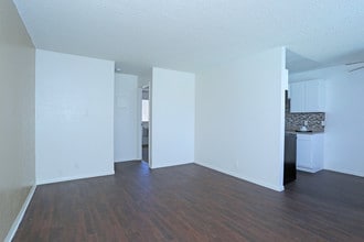 La Paloma in Las Vegas, NV - Foto de edificio - Interior Photo