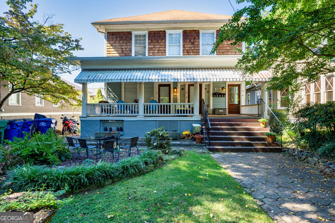 828 Ponce De Leon Pl NE in Atlanta, GA - Foto de edificio