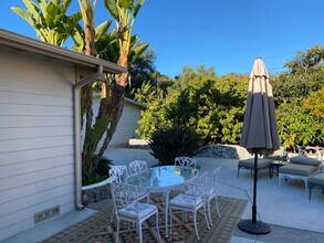 3644 Tennyson St in San Diego, CA - Foto de edificio - Building Photo