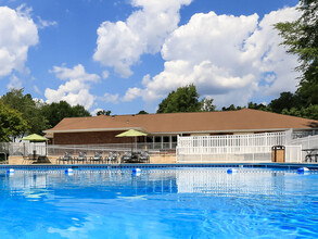 Woodland Creek Apartments in Durham, NC - Building Photo - Building Photo