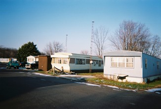 Brookpark Estates Mobile Home Park in Tiffin, OH - Building Photo - Building Photo