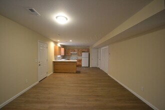 512 Poplar St in Buffalo, MO - Building Photo - Building Photo