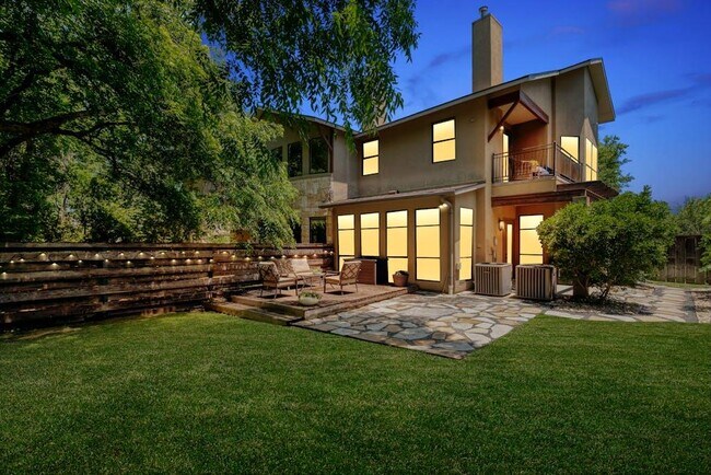 2312 Thornton Rd in Austin, TX - Building Photo - Building Photo