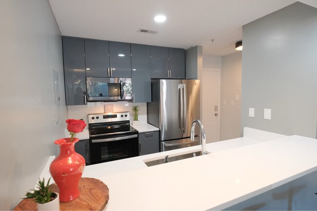 1241 University Ct, Unit 002 in Raleigh, NC - Building Photo - Building Photo