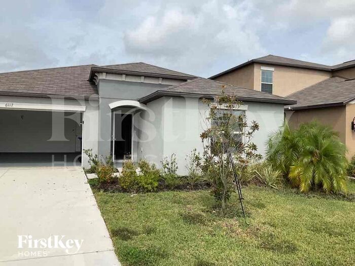 6117 Tremeza Pl in Palmetto, FL - Building Photo