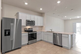 1718 Delightful Dr in Four Corners, FL - Building Photo - Building Photo