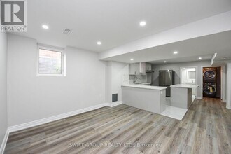24 Dotchson Ave in Caledon, ON - Building Photo - Building Photo