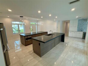 1359 Harbor Dr in Sarasota, FL - Building Photo - Building Photo