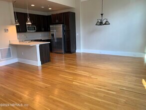 2525 College St in Jacksonville, FL - Building Photo - Building Photo