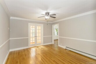 104 Sheridan Ave in Williston Park, NY - Building Photo - Building Photo