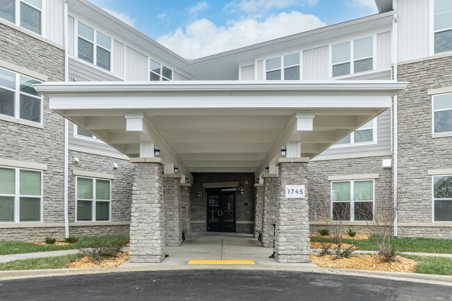 Bee Creek Crossing (Senior Apartments 55+) in Murray, KY - Foto de edificio - Building Photo