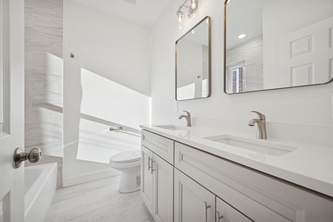 5644 Blakemore St in Philadelphia, PA - Building Photo