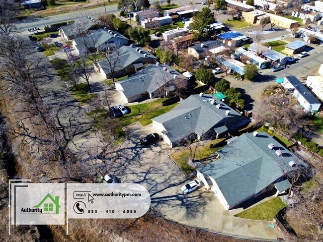 3769 Main St in Cottonwood, CA - Building Photo - Building Photo