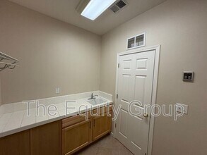 4911 W Elkhorn Ave in Visalia, CA - Building Photo - Building Photo