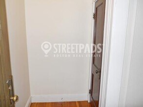 92 Maple St in Malden, MA - Building Photo - Building Photo