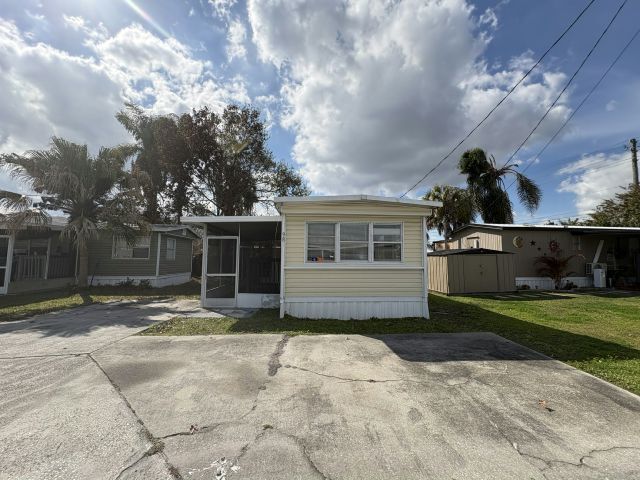 property at 2850 New Tampa Hwy