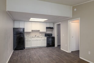 3237 Yancey in Greensboro, NC - Building Photo