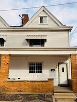 2437 Cobden St in Pittsburgh, PA - Building Photo