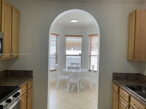 3725 NE 10th St in Homestead, FL - Building Photo - Building Photo