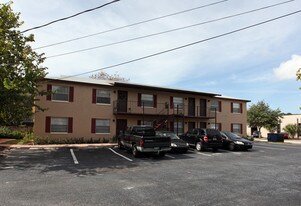 5401 Macdill Ave Apartamentos