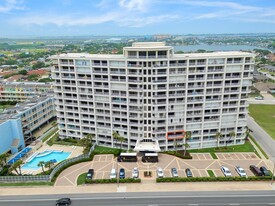 7700 Seawall Blvd in Galveston, TX - Building Photo