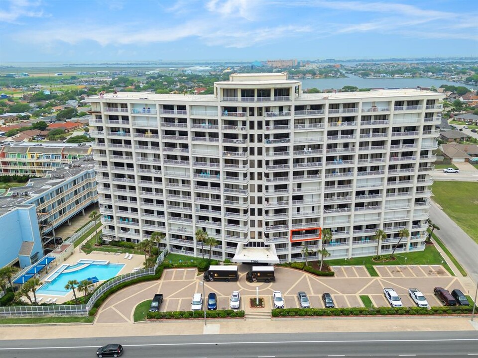 7700 Seawall Blvd in Galveston, TX - Building Photo