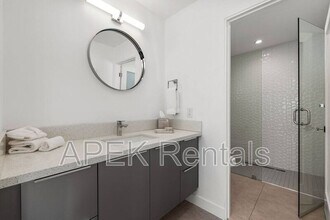 945 N Buttonwillow Cir in Palm Springs, CA - Building Photo - Building Photo