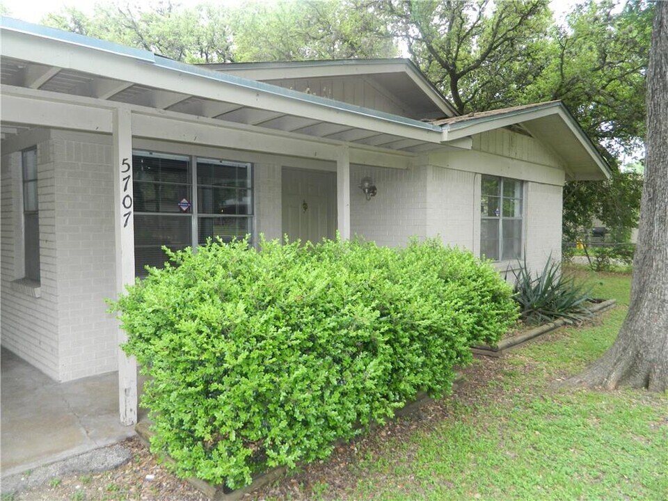 5707 Libyan Dr in Austin, TX - Building Photo