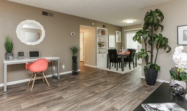 Meadows in Universal City, TX - Foto de edificio - Interior Photo