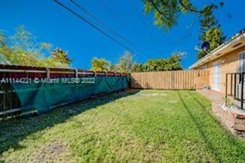 10450 SW 172nd St in Miami, FL - Building Photo - Building Photo