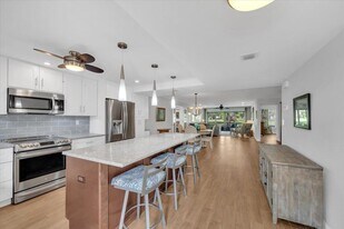 300 N Hwy A1A in Jupiter, FL - Building Photo
