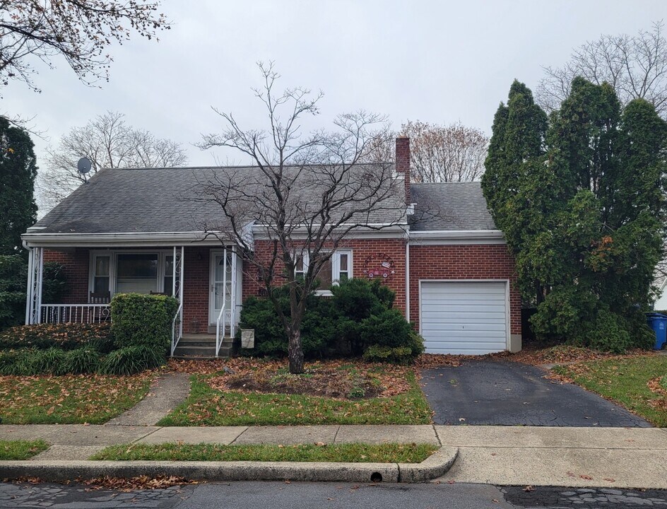 4010 7th Ave in Temple, PA - Foto de edificio