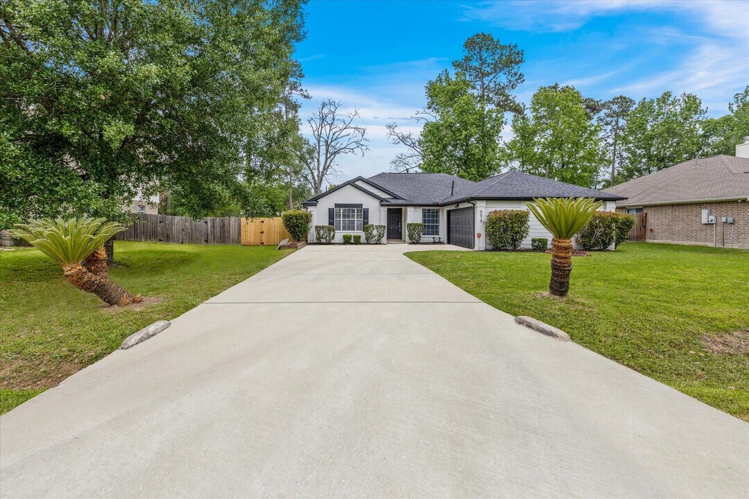6618 Grant Dr in Magnolia, TX - Building Photo