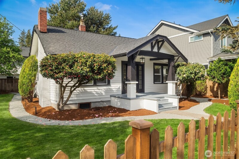 250 NE Alder St in Issaquah, WA - Building Photo