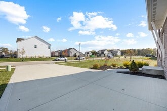 6295 Honey Farm Way in Grove City, OH - Building Photo - Building Photo