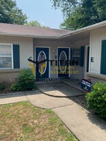 2016 Watts Rd in Benton, AR - Building Photo