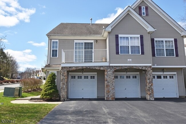 property at 101 Boulder Ridge