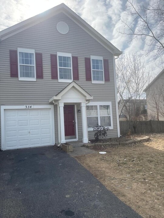 334 Gregory Ln in Plano, IL - Building Photo