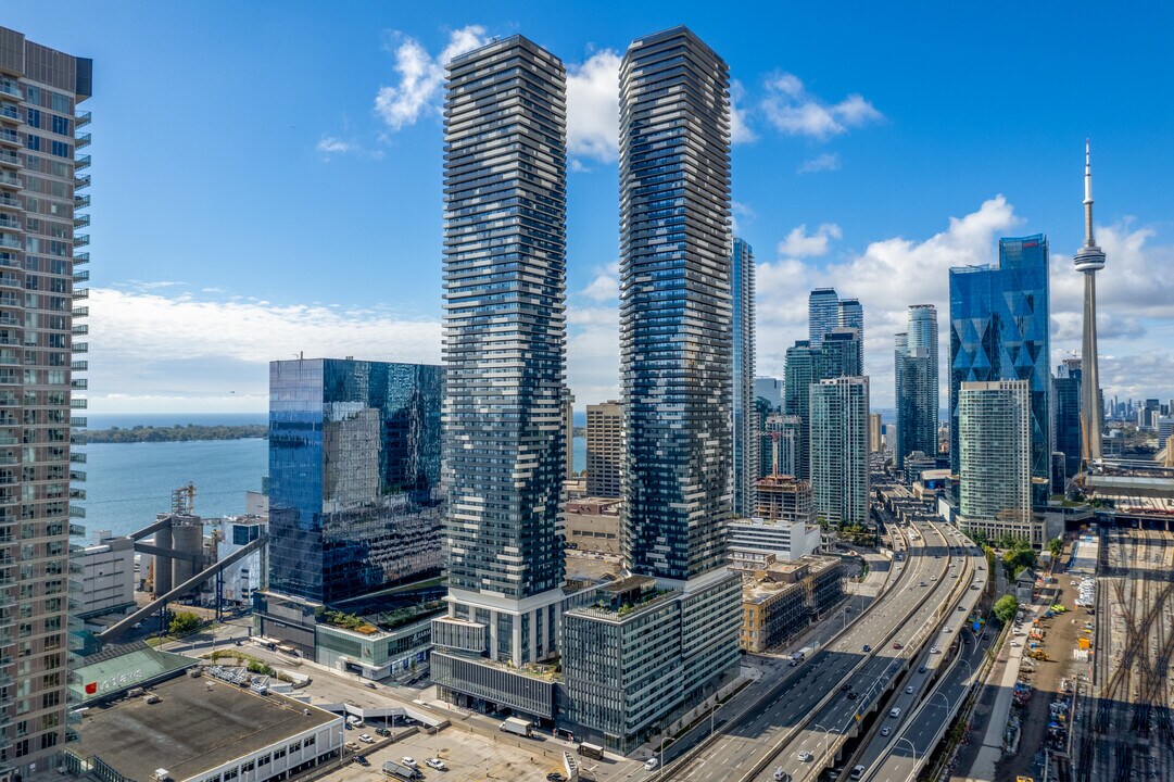 Sugar Wharf Condos in Toronto, ON - Building Photo