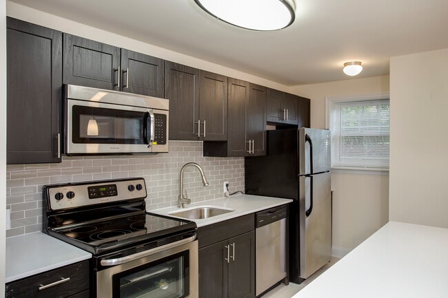 Maison Ridge in Phoenixville, PA - Building Photo - Building Photo