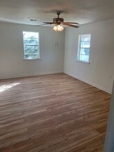 1117 Evergreen Dr in Gretna, LA - Building Photo - Building Photo