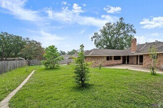 12515 Parktrail Ave in Baton Rouge, LA - Building Photo - Building Photo