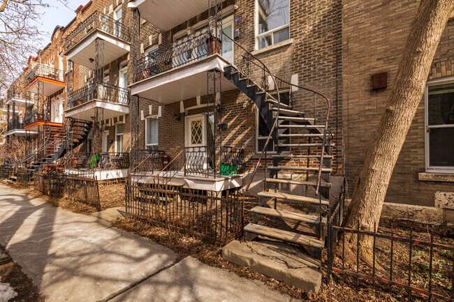 5221-5229 Des Érables Av in Montréal, QC - Building Photo - Building Photo