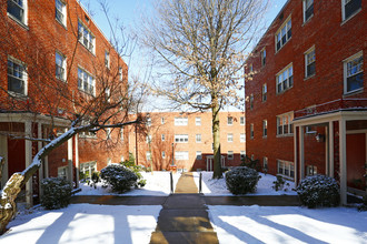 Chestnut Manor in Pittsburgh, PA - Foto de edificio - Building Photo