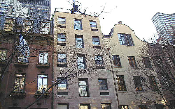 248 E 49th St in New York, NY - Building Photo - Building Photo