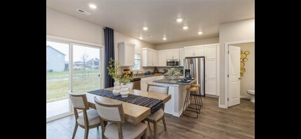 9585 Heightsview Dr in Waukee, IA - Building Photo - Building Photo