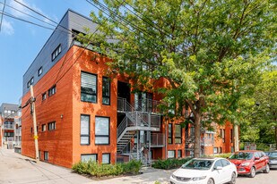 743 Saint-Rémi Rue in Montréal, QC - Building Photo