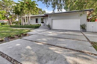 1296 NE 99th St in Miami Shores, FL - Building Photo