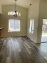 467 Santa Barbara St in Los Banos, CA - Building Photo - Building Photo