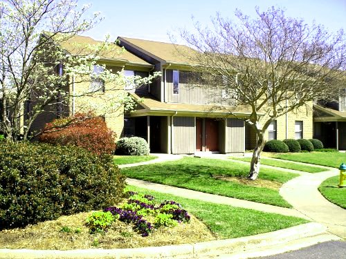 BeechWood Terrace Apartments in Norfolk, VA - Building Photo